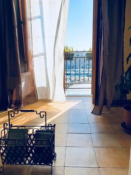 Vela House Charming Front Of The Sea Apartment Palermo 0*,  Italy